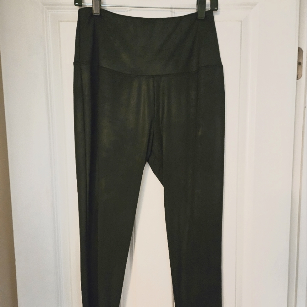 Faux leather leggings size L